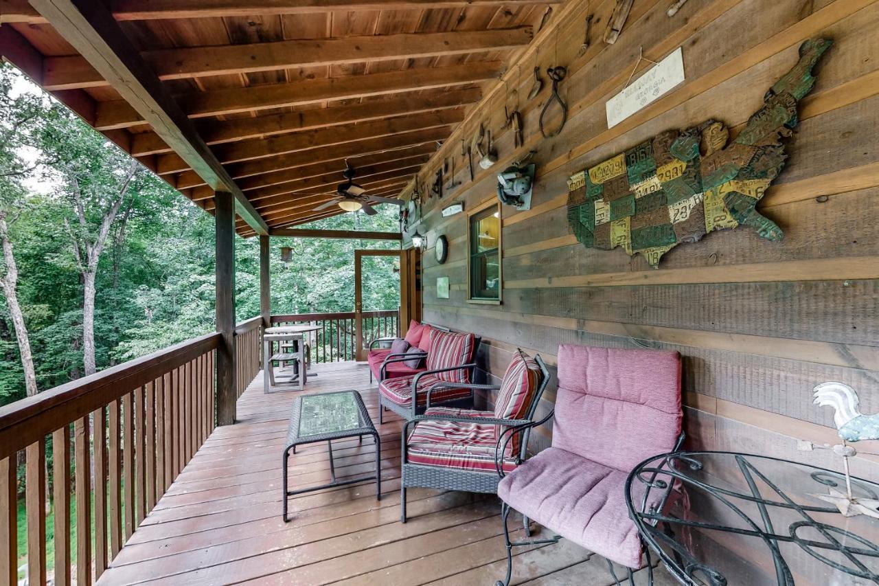 Bucky And Doe Doe'S Place Kiker Extérieur photo